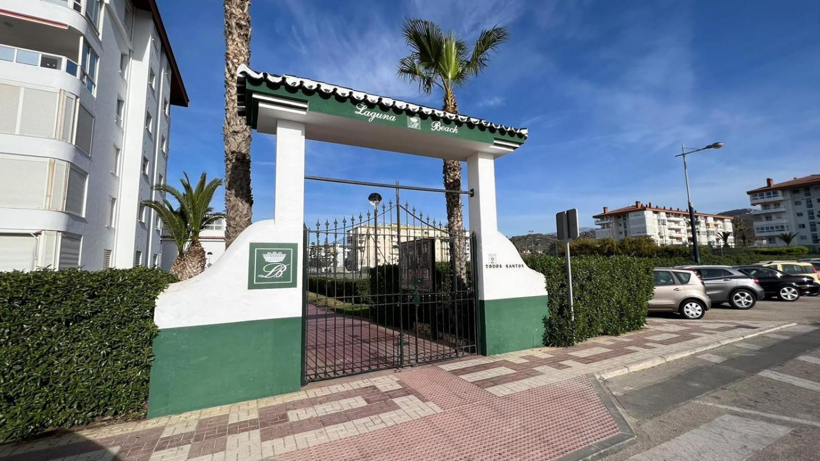 Apartamento Laguna Beach At Home Торокс Екстериор снимка