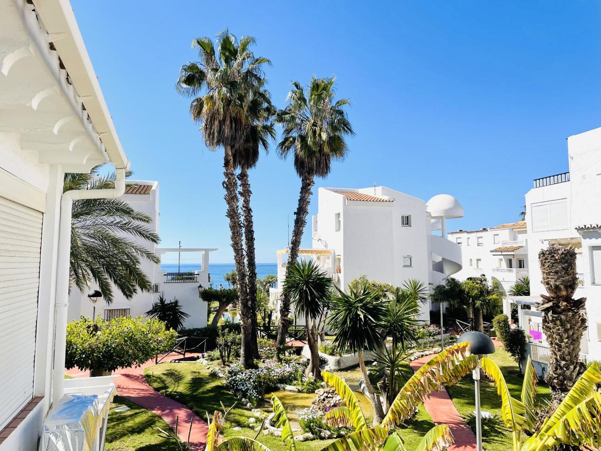 Apartamento Laguna Beach At Home Торокс Екстериор снимка